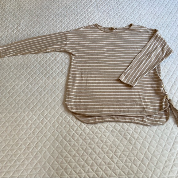 Michael Kors Women’s Sweater Size Large White Brown Stripes  Side Tide - Picture 4 of 15